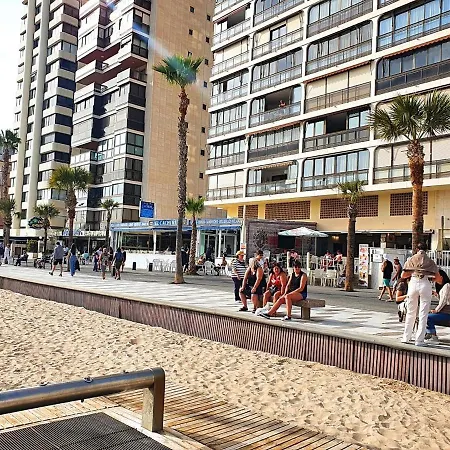 First Line With 3 Bedrooms And Seaviews Бенидорм