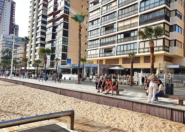 First Line With 3 Bedrooms And Seaviews Benidorm