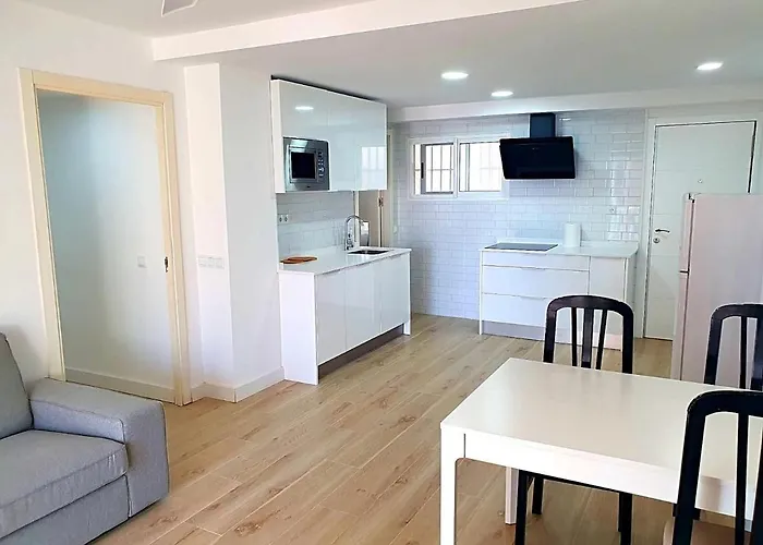 First Line With 3 Bedrooms And Seaviews Benidorm