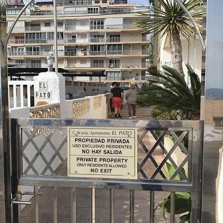 First Line With 3 Bedrooms And Seaviews Apartmán